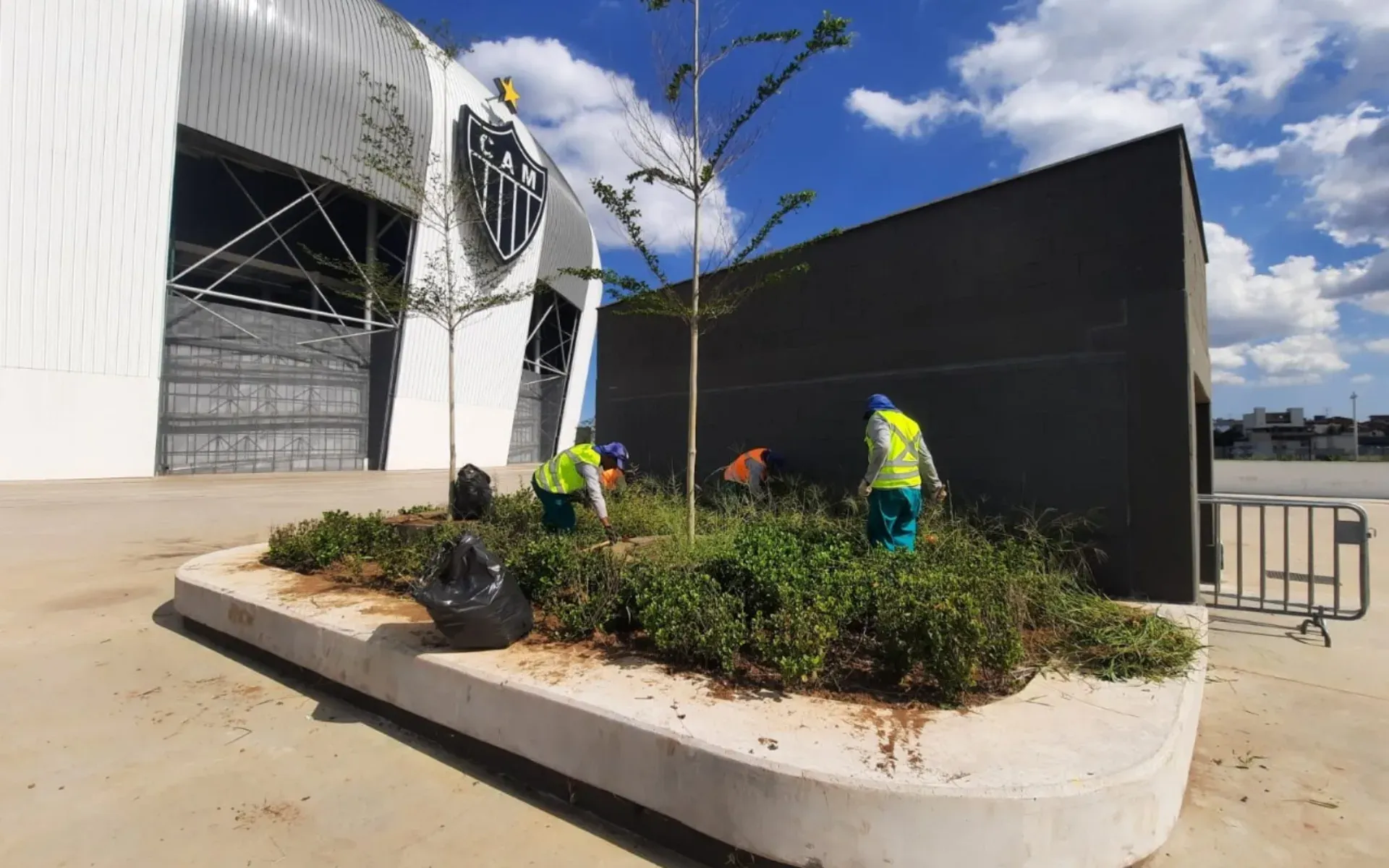 Jardinagem empresarial em Sabará